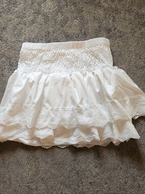 SHEIN White Ruffled Smocked Lace-Tiered Mini Skirt